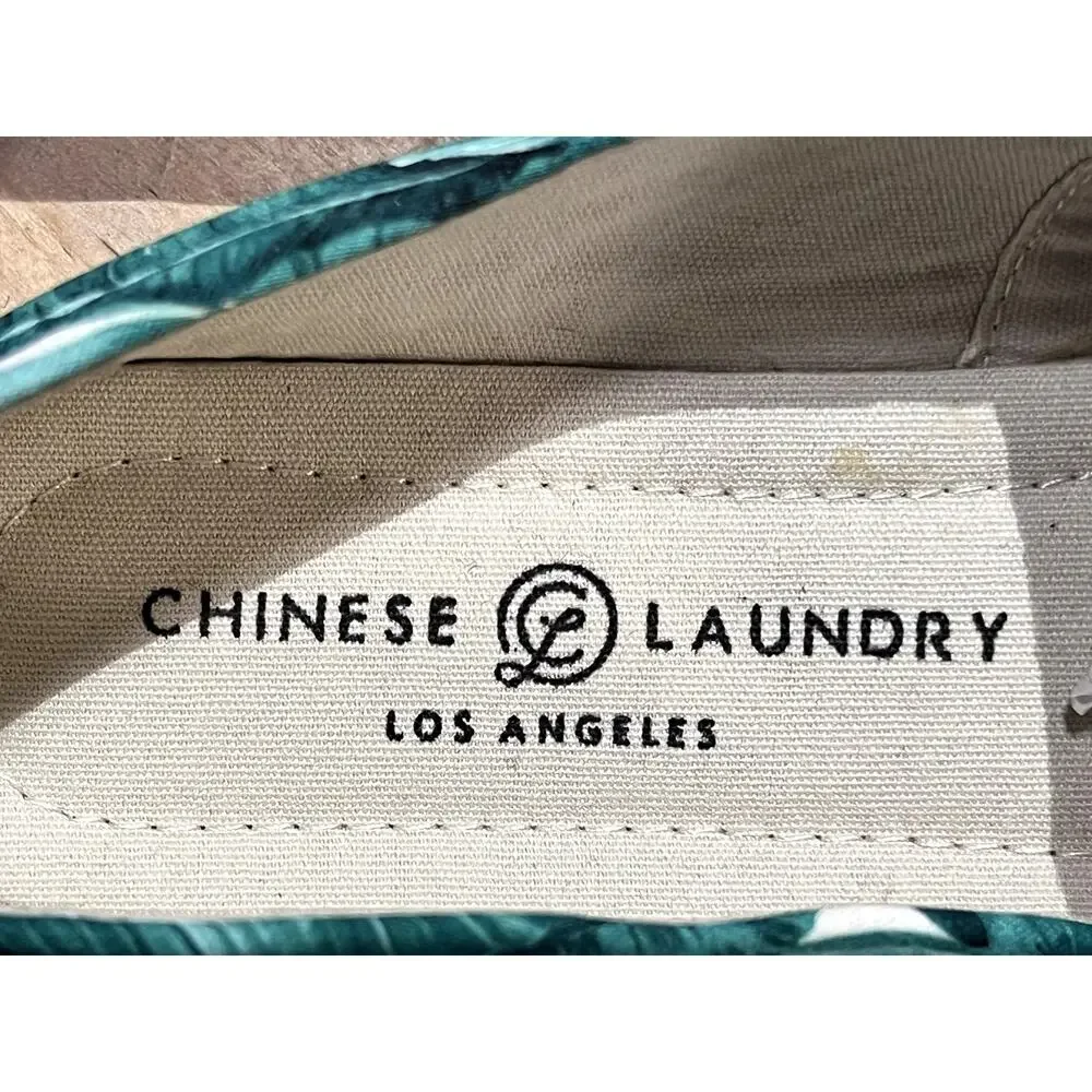 Chinese Laundry Blingy Slip On Espadrilles Sz 7 Green White Resort Tropical Tiki
